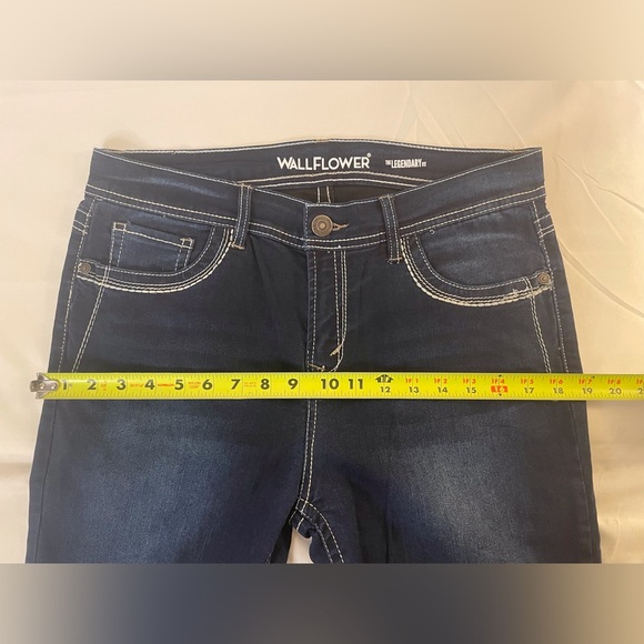 Wallflower Bootcut Legendary InstaStretch Classic Fit Jeans Dark Wash Size 13 - Picture 8 of 16